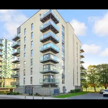 Elite Space London Luaran gambar